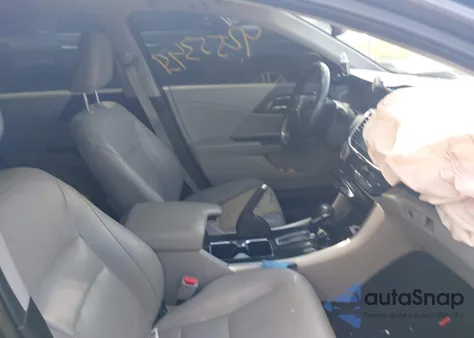 2017 Honda Accord Touring V6 from USA, damaged, VIN 1HGCR3F98HA015928